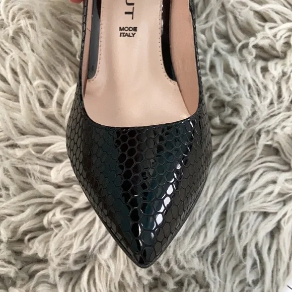 Black Lacquered Snake Skin Heels Size 38 - Picture 6 of 6